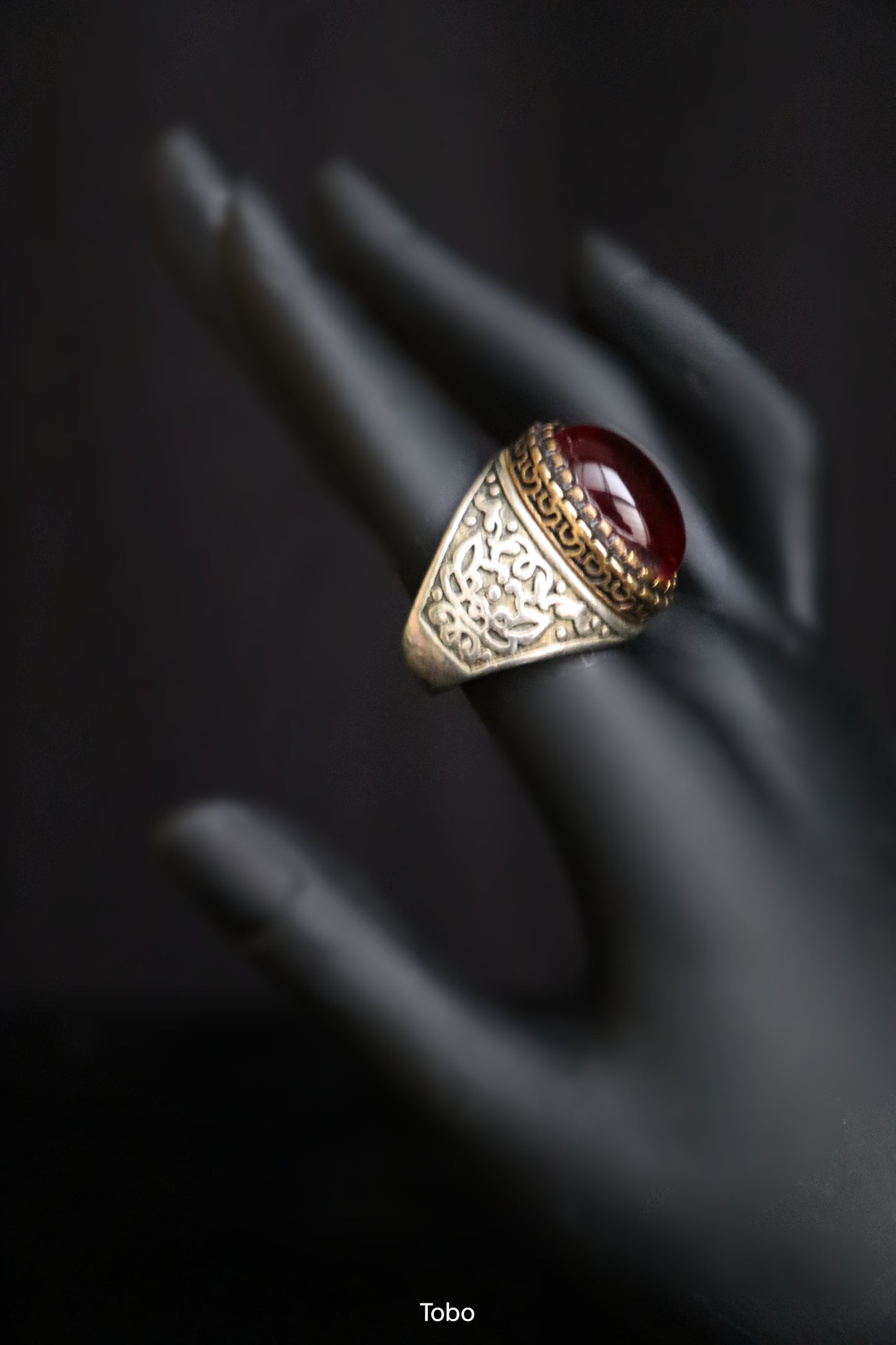 ToBo's The Kings Ring