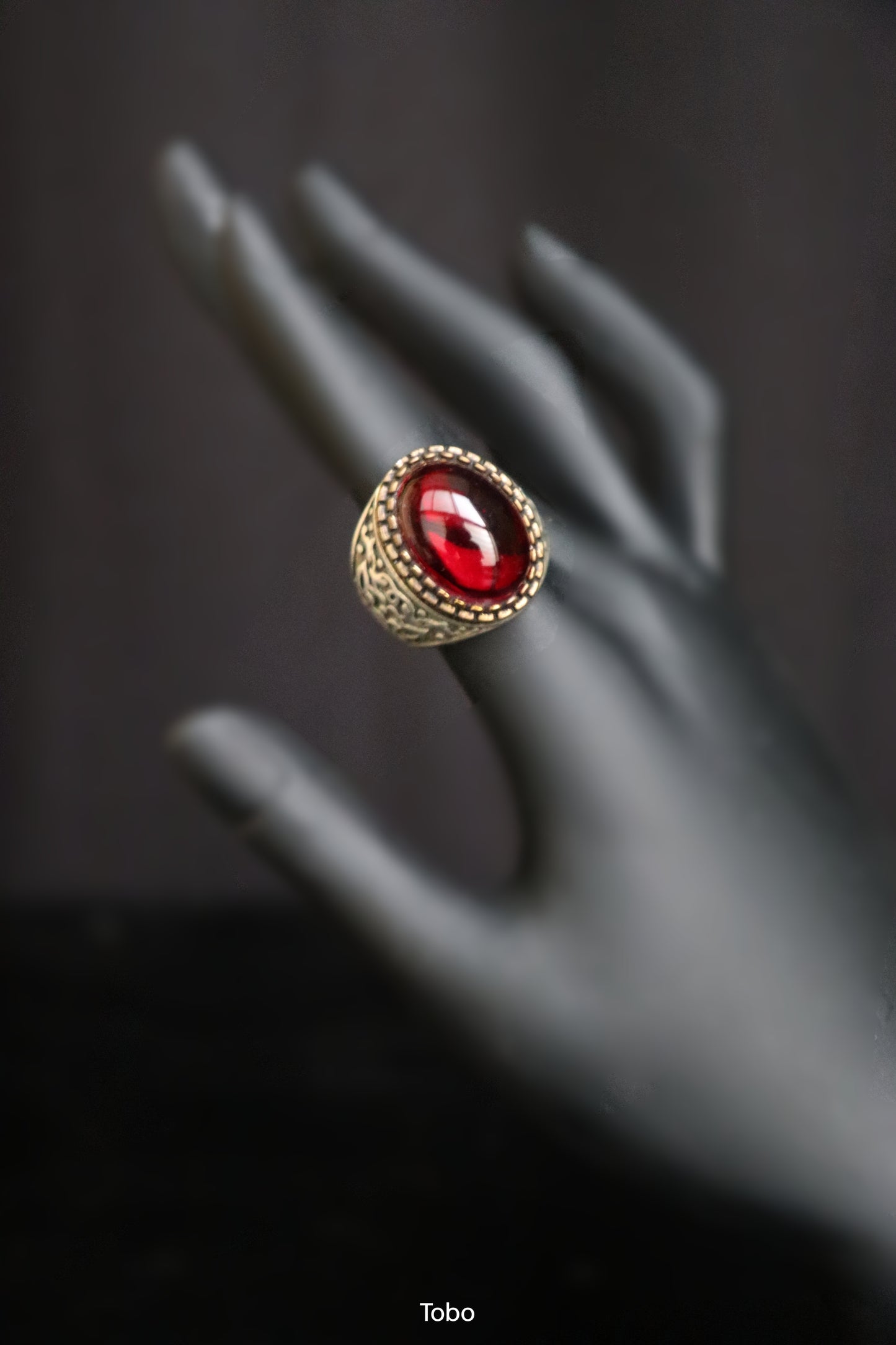 ToBo's The Kings Ring