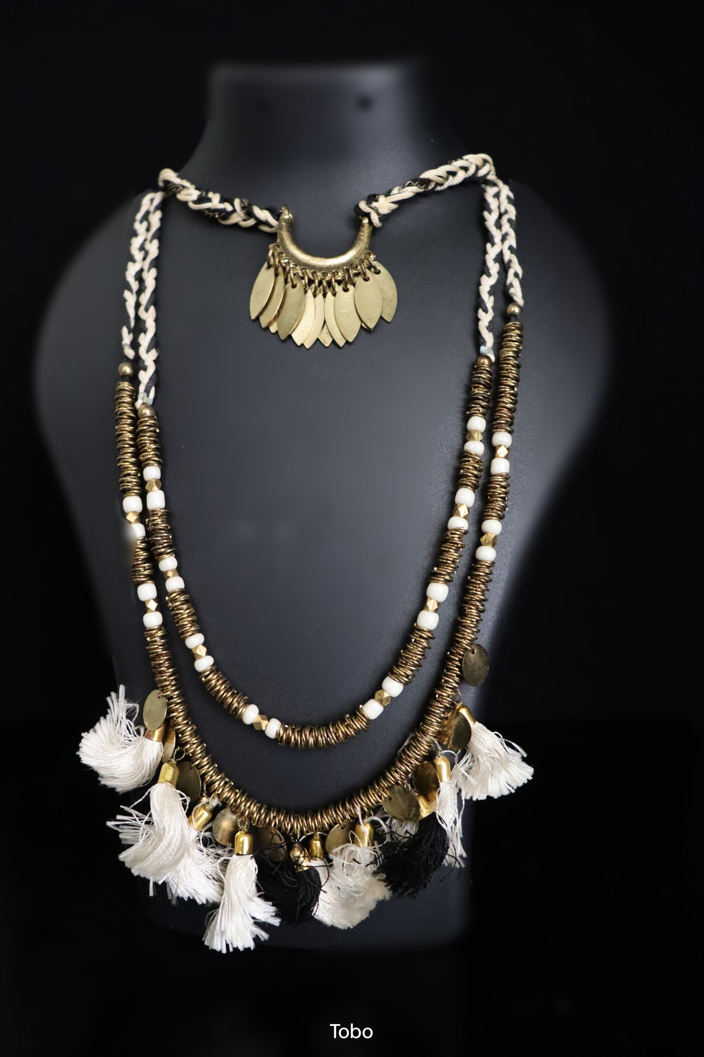 Golden Glow Collar Necklace