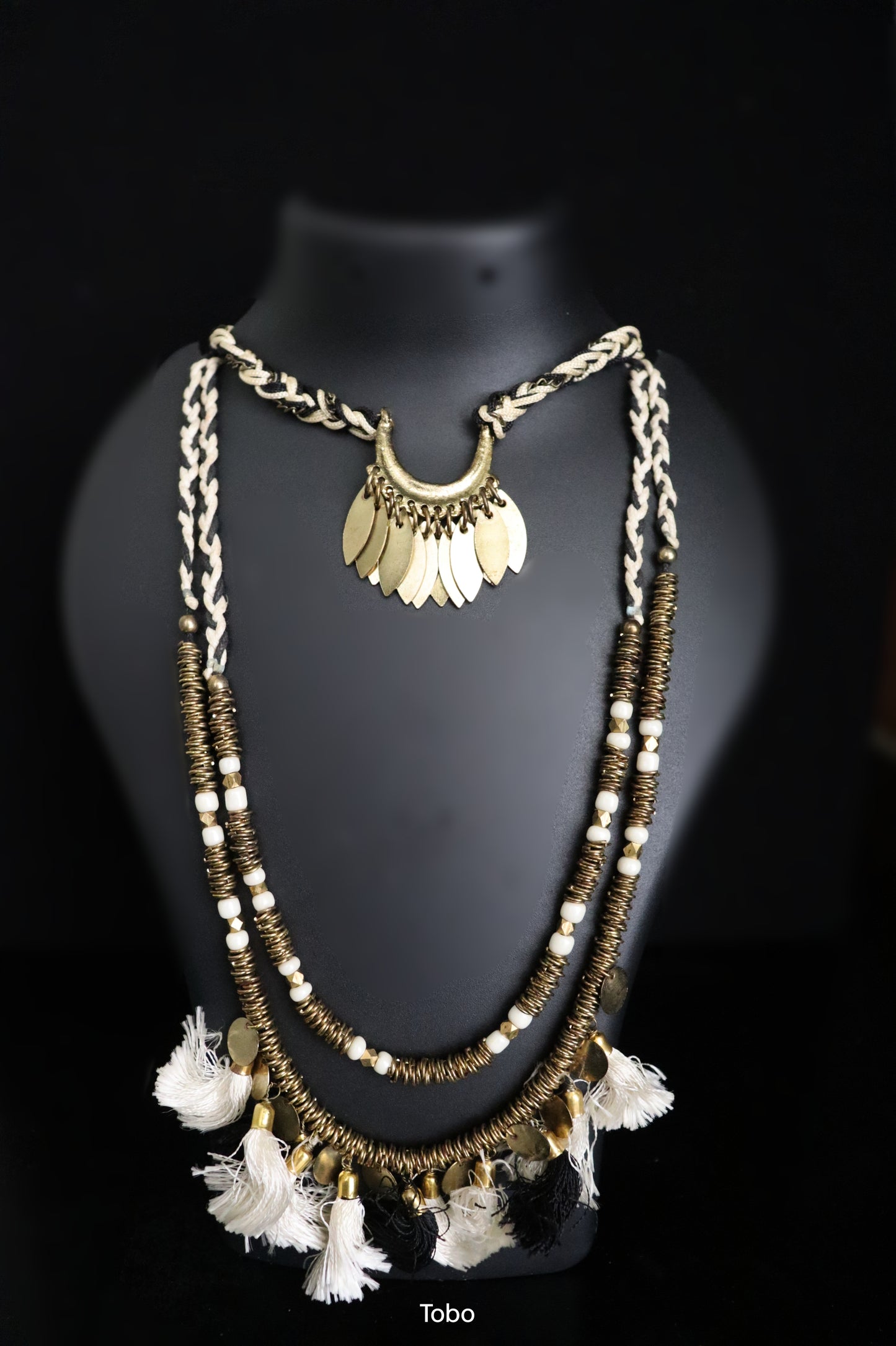 Golden Glow Collar Necklace