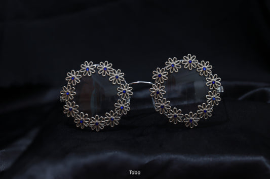 Midnight Lily Shades