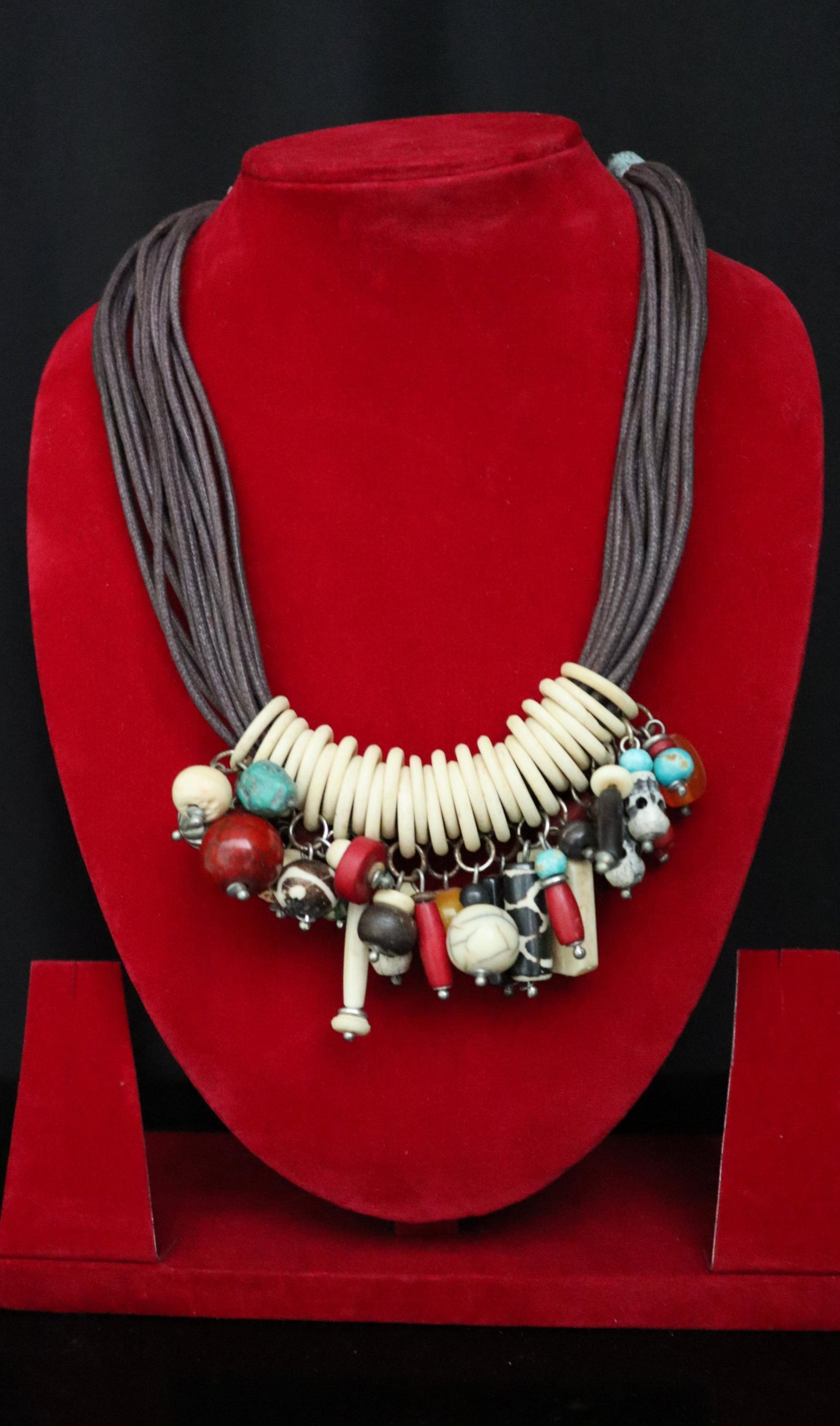 Earthen Elegance: Beige & Brown Rustic Charm Necklace