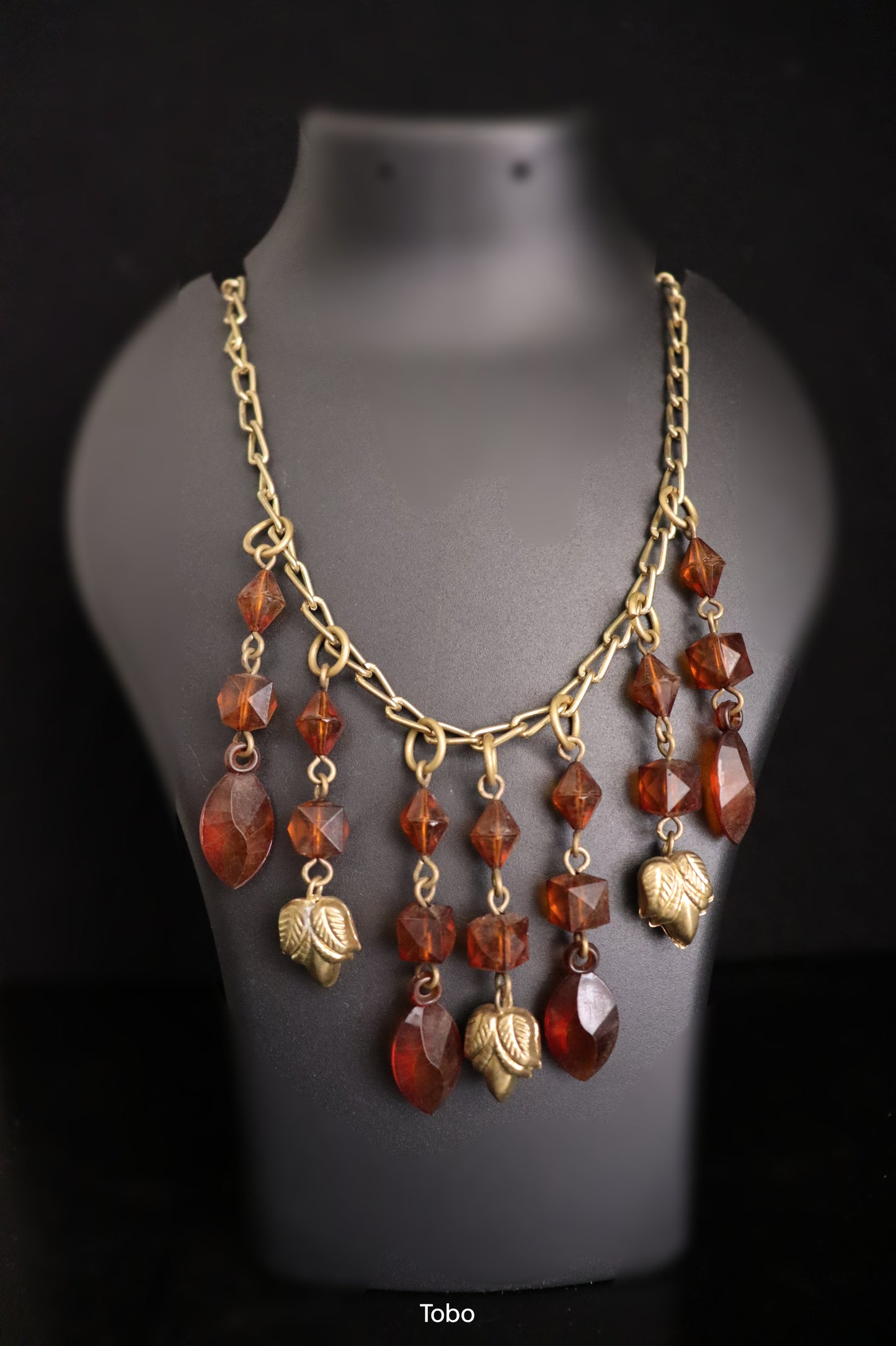 Gilded Gleam Choker